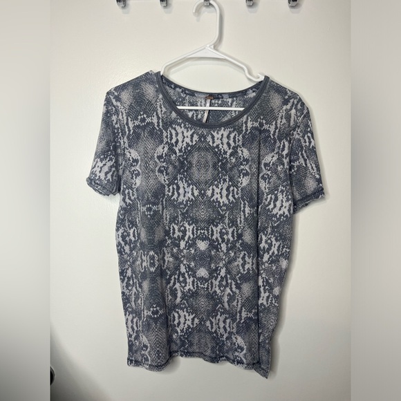 FREE PEOPLE Women's Tourist Tee, Black Snake - Picture 7 of 9
